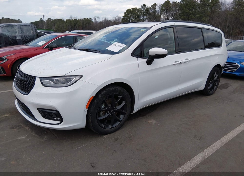 2023 CHRYSLER PACIFICA TOURING L VIN: 2C4RC1BG3PR628813