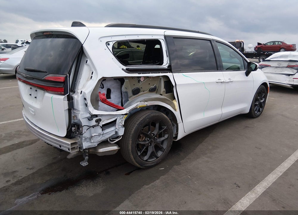 2023 CHRYSLER PACIFICA TOURING L VIN: 2C4RC1BG3PR628813