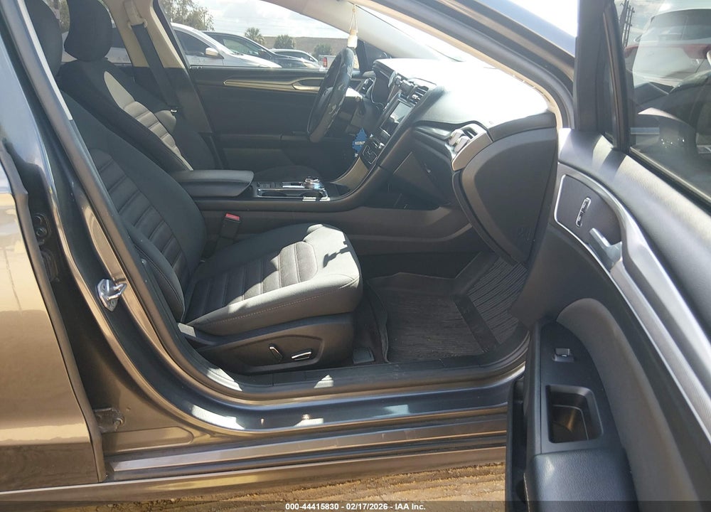 2017 FORD FUSION HYBRID SE VIN: 3FA6P0LU7HR172189