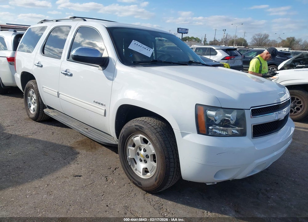 2013 CHEVROLET TAHOE LS VIN: 1GNSCAE05DR282062