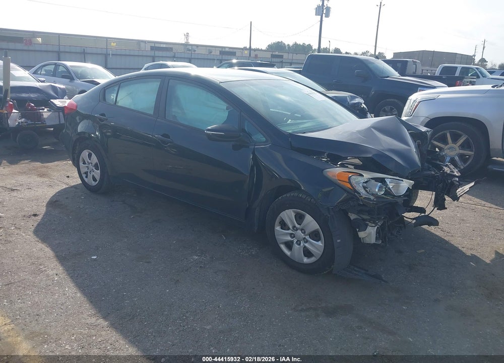 2015 KIA FORTE LX VIN: KNAFX4A64F5391372