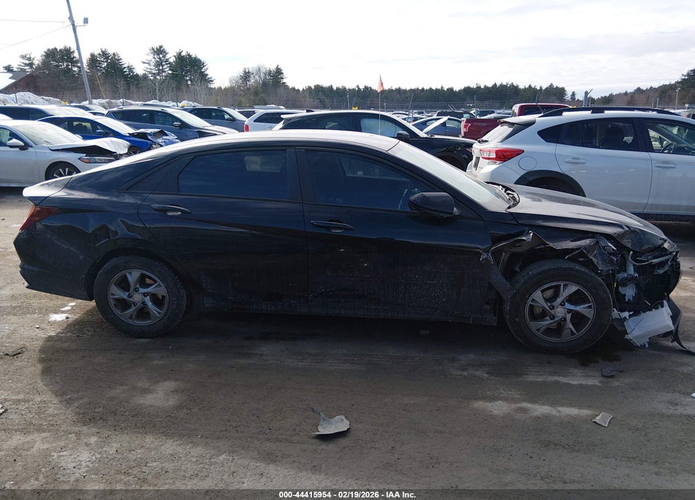 2021 HYUNDAI ELANTRA SE VIN: 5NPLL4AG5MH015643
