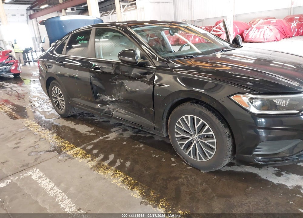 2019 VOLKSWAGEN JETTA 1.4T SEL VIN: 3VWEB7BUXKM156892