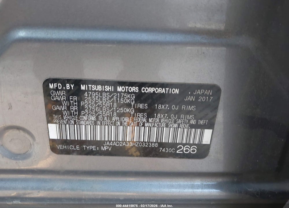 2017 MITSUBISHI OUTLANDER ES VIN: JA4AD2A33HZ032388