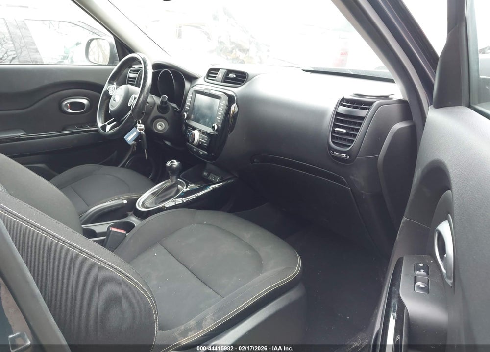 2015 KIA SOUL + VIN: KNDJP3A55F7124924