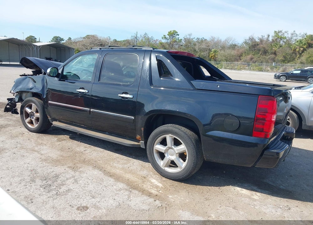 2012 CHEVROLET AVALANCHE 1500 LTZ VIN: 3GNTKGE75CG180332