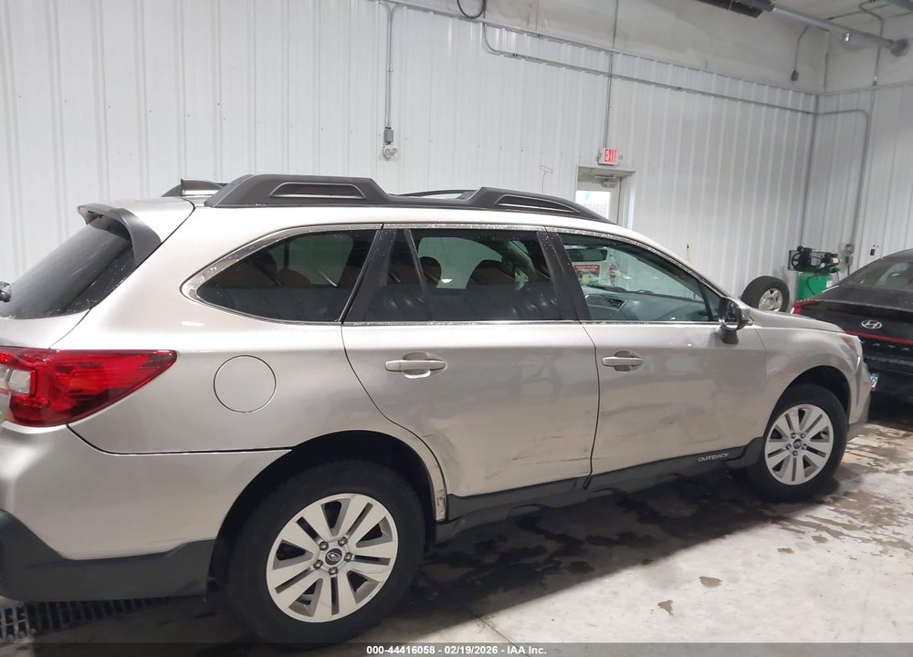 2018 SUBARU OUTBACK 2.5I PREMIUM VIN: 4S4BSAFC8J3358565