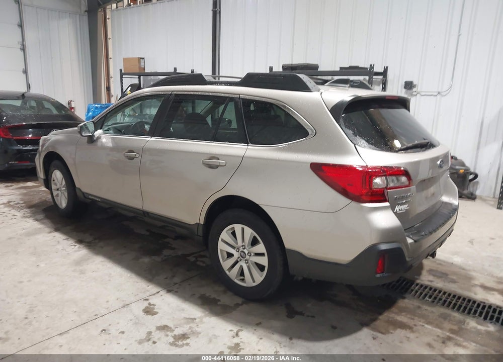 2018 SUBARU OUTBACK 2.5I PREMIUM VIN: 4S4BSAFC8J3358565