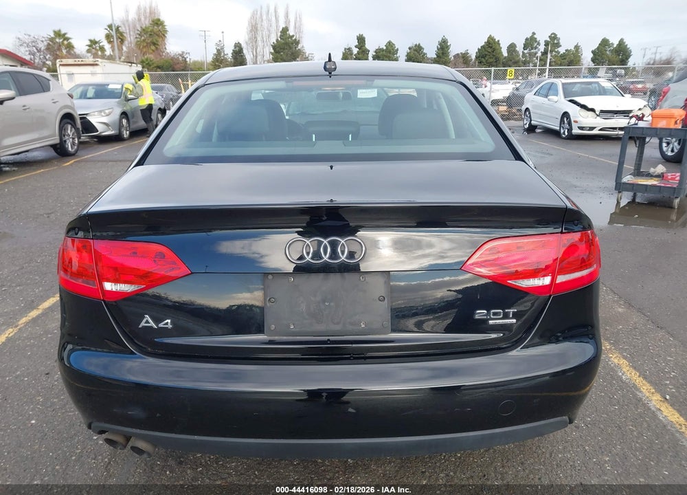 2011 AUDI A4 2.0T PREMIUM VIN: WAUDFAFL4BN055092