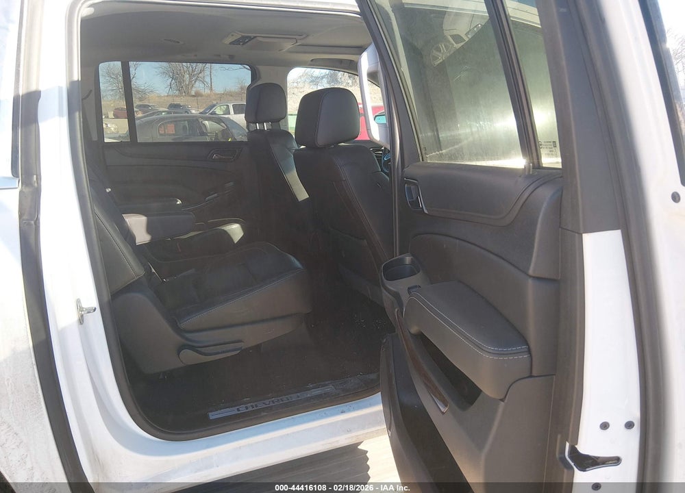 2018 CHEVROLET SUBURBAN LT VIN: 1GNSKHKC6JR319948