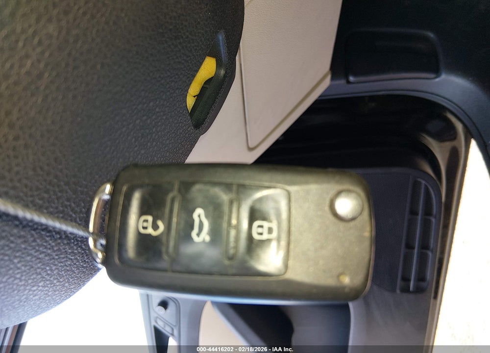 2014 VOLKSWAGEN JETTA 1.8T SEL VIN: 3VWL17AJ2EM375139