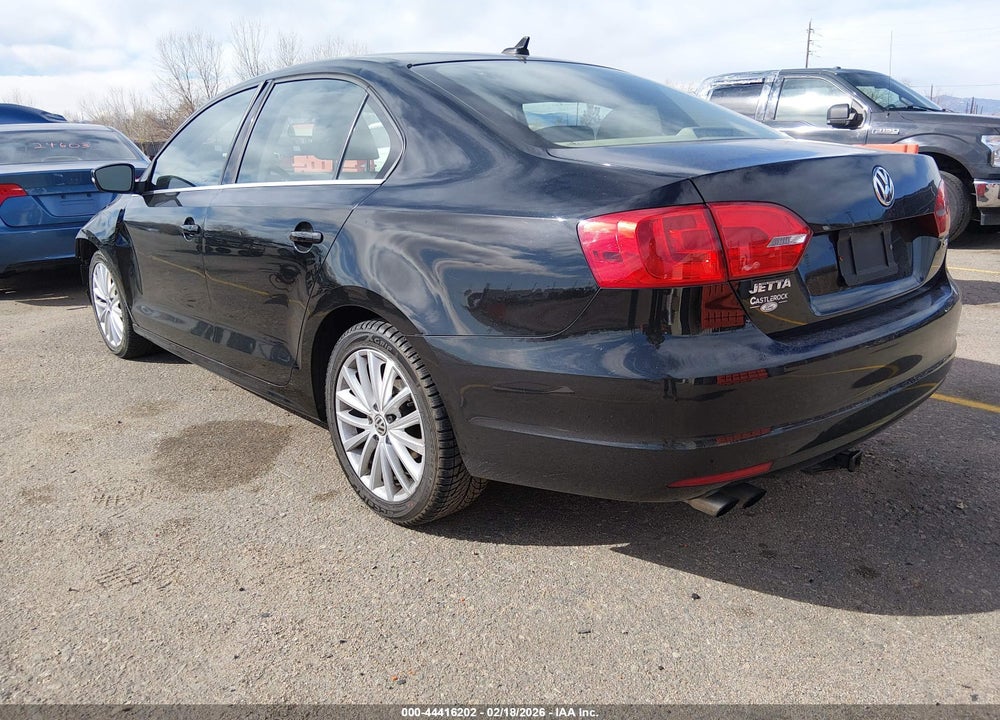 2014 VOLKSWAGEN JETTA 1.8T SEL VIN: 3VWL17AJ2EM375139