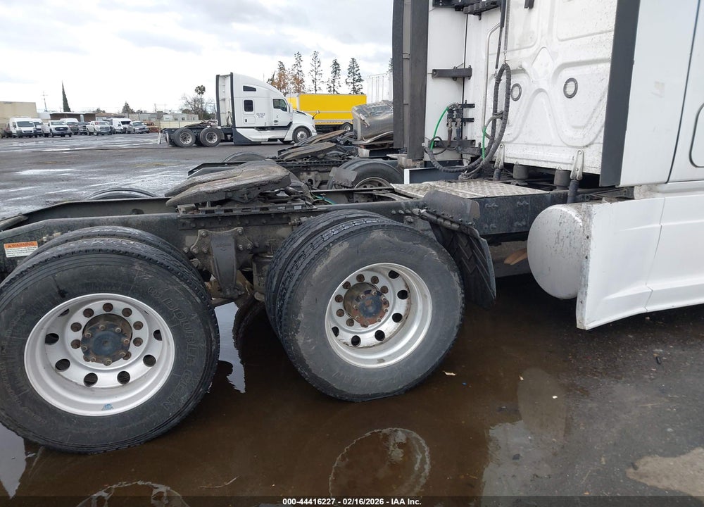 2021 FREIGHTLINER CASCADIA 1 VIN: 3AKJHHDR1MSMU8401
