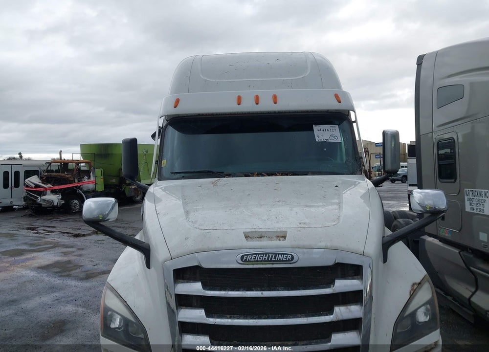2021 FREIGHTLINER CASCADIA 1 VIN: 3AKJHHDR1MSMU8401
