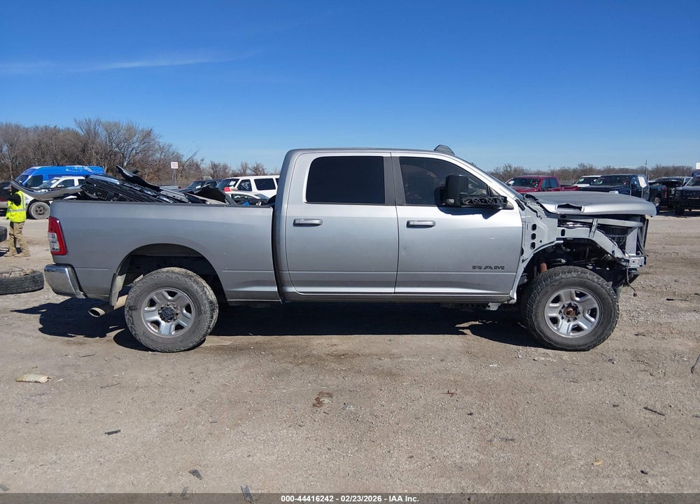 2022 RAM 2500 BIG HORN  4X4 6'4 BOX VIN: 3C6UR5DLXNG235976