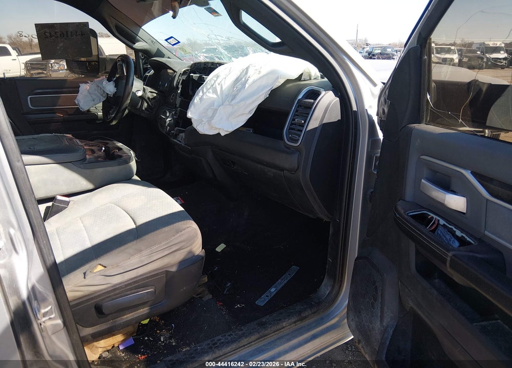 2022 RAM 2500 BIG HORN  4X4 6'4 BOX VIN: 3C6UR5DLXNG235976