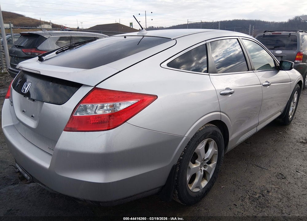 2011 HONDA ACCORD CROSSTOUR EX-L VIN: 5J6TF2H53BL002084