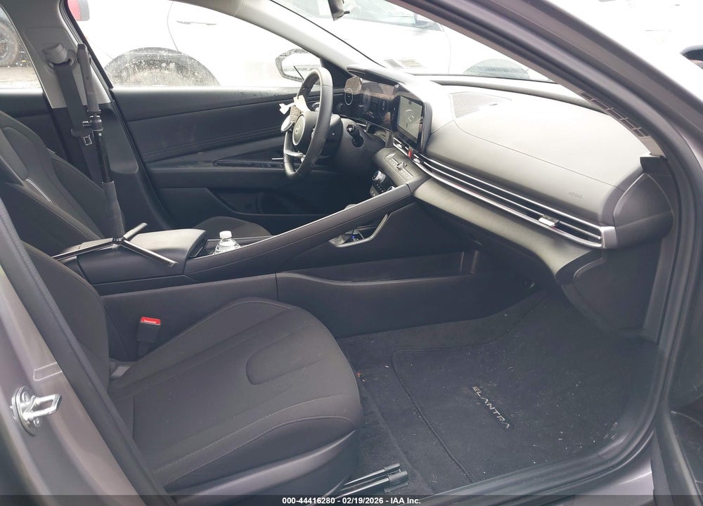 2024 HYUNDAI ELANTRA SEL VIN: KMHLS4DG8RU829390
