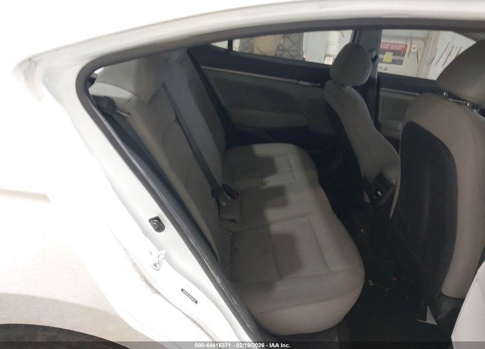 2017 HYUNDAI ELANTRA SE VIN: 5NPD84LF8HH036938