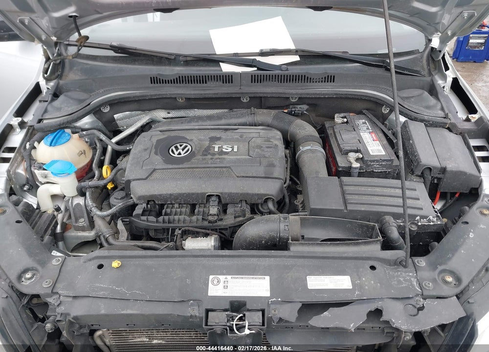 2015 VOLKSWAGEN JETTA 1.8T SE VIN: 3VWD17AJ2FM209029