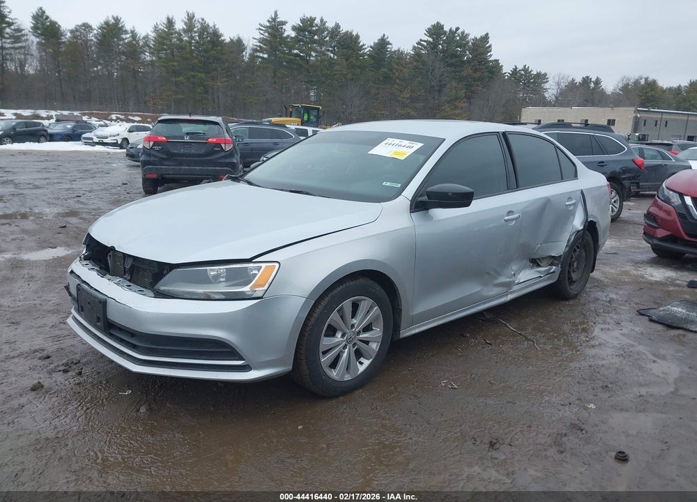 2015 VOLKSWAGEN JETTA 1.8T SE VIN: 3VWD17AJ2FM209029