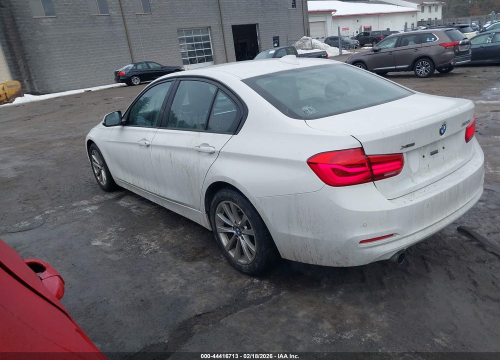 2017 BMW 320I XDRIVE VIN: WBA8E5G52HNU42308