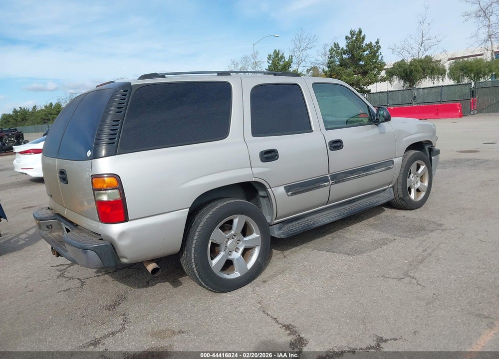 2004 CHEVROLET TAHOE LS VIN: 1GNEC13V64R262821