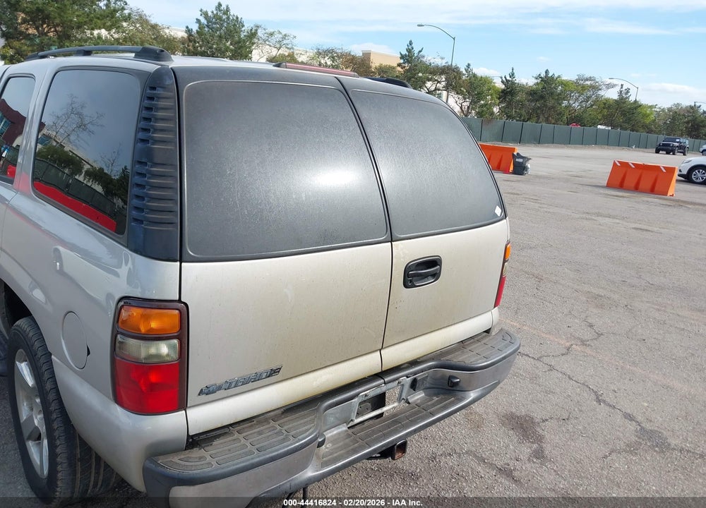 2004 CHEVROLET TAHOE LS VIN: 1GNEC13V64R262821