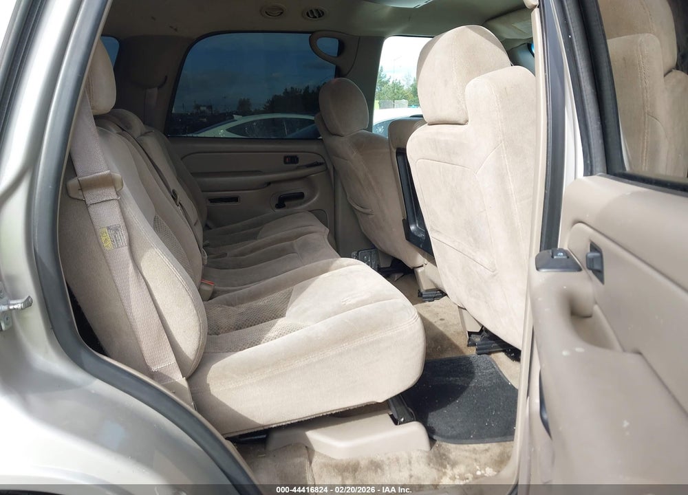 2004 CHEVROLET TAHOE LS VIN: 1GNEC13V64R262821