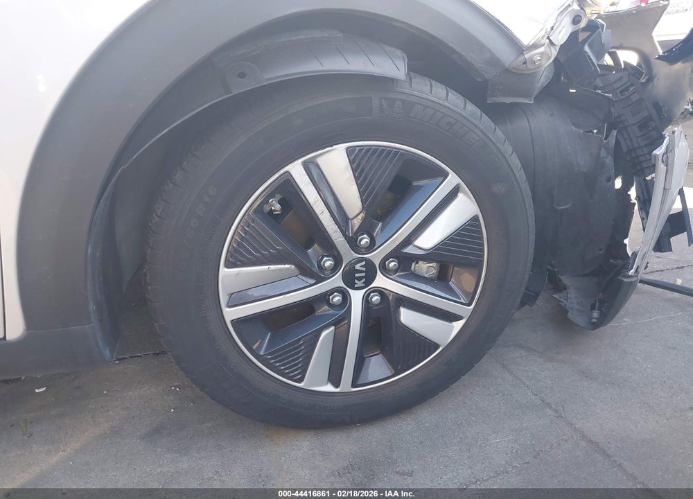 2021 KIA NIRO LXS VIN: KNDCB3LC8M5464581