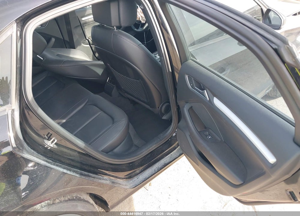 2018 AUDI A3 2.0T PREMIUM/2.0T TECH PREMIUM VIN: WAUAUGFF9J1037361
