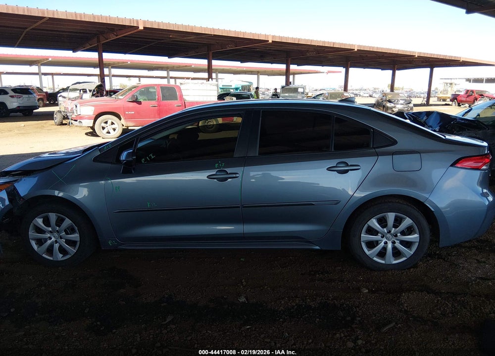 2021 TOYOTA COROLLA LE VIN: 5YFEPMAE8MP225605