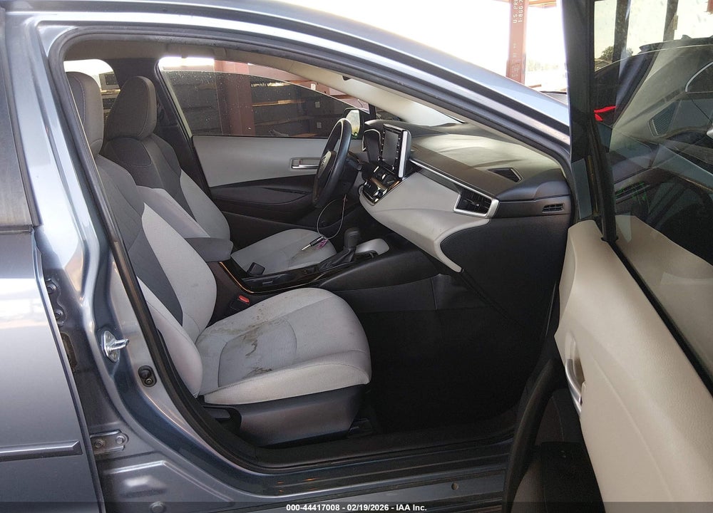 2021 TOYOTA COROLLA LE VIN: 5YFEPMAE8MP225605