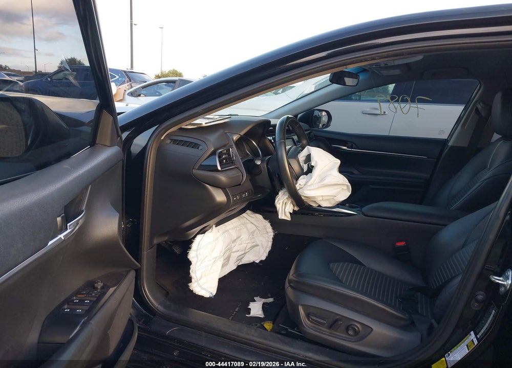 2020 TOYOTA CAMRY SE VIN: 4T1G11AK7LU989179