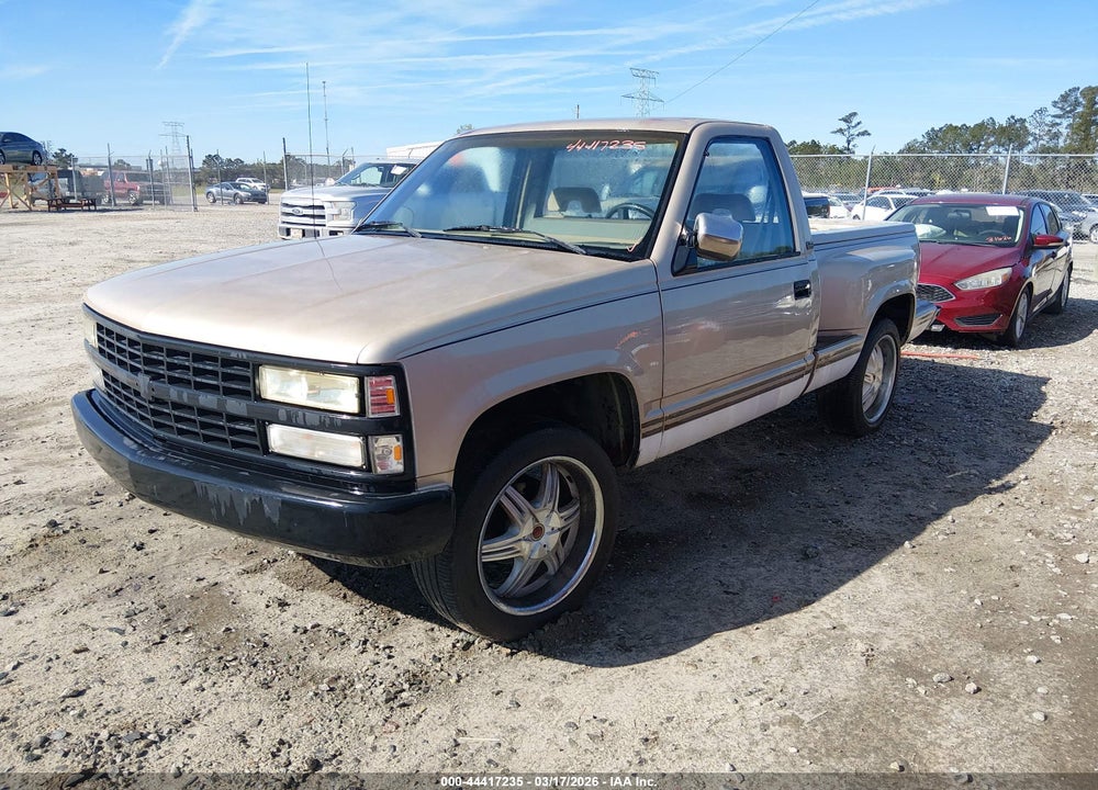 1992 CHEVROLET GMT-400 C1500 VIN: 1GCDC14K3NZ175601
