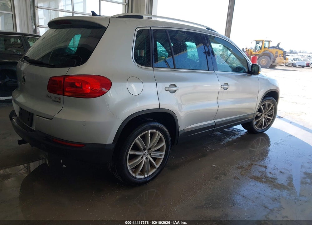 2012 VOLKSWAGEN TIGUAN SE VIN: WVGBV7AX0CW553405