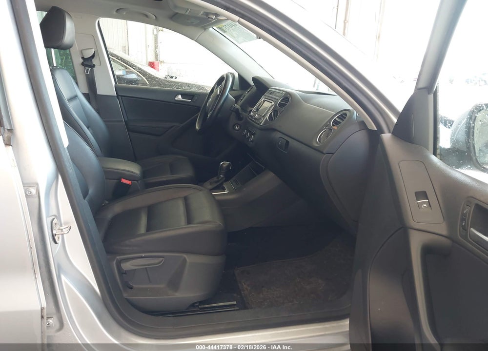 2012 VOLKSWAGEN TIGUAN SE VIN: WVGBV7AX0CW553405