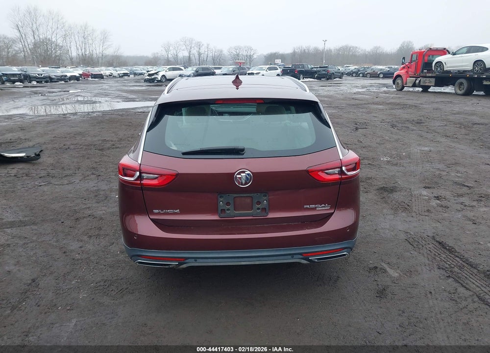 2018 BUICK REGAL TOURX ESSENCE VIN: W04GV8SX4J1084287
