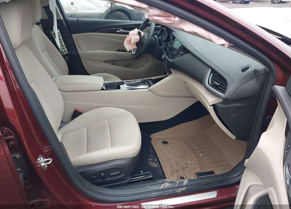 2018 BUICK REGAL TOURX ESSENCE VIN: W04GV8SX4J1084287