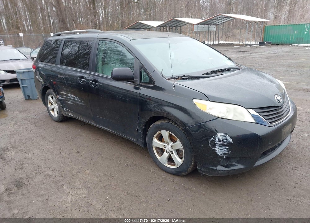 2011 TOYOTA SIENNA LE V6 VIN: 5TDKK3DC7BS037457