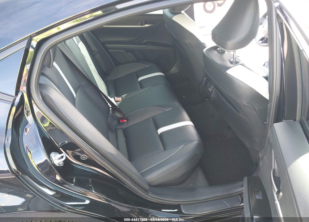 2026 TOYOTA CAMRY SE VIN: 4T1DAACK4TU243613