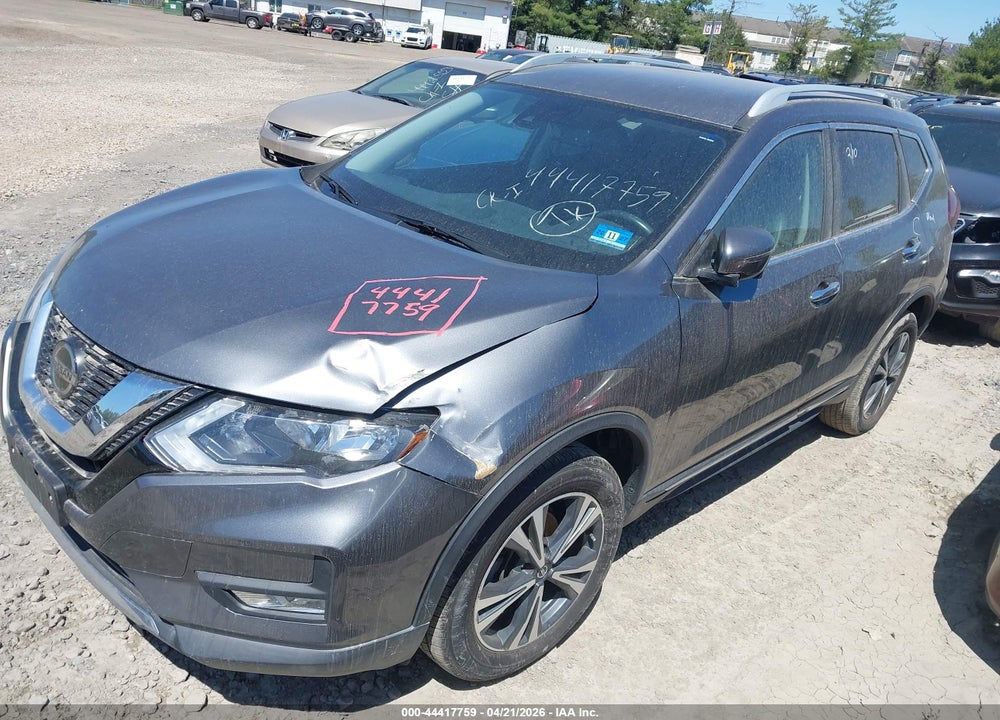 2018 NISSAN ROGUE SL VIN: 5N1AT2MV0JC729169