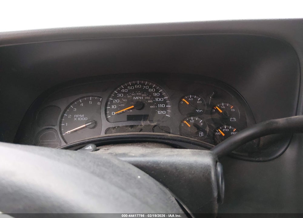 2005 CHEVROLET SUBURBAN 1500 LS VIN: 3GNFK16Z25G156938