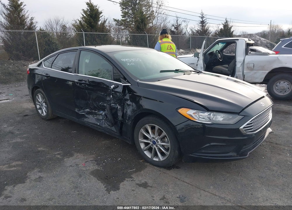 2017 FORD FUSION SE VIN: 3FA6P0H77HR406138