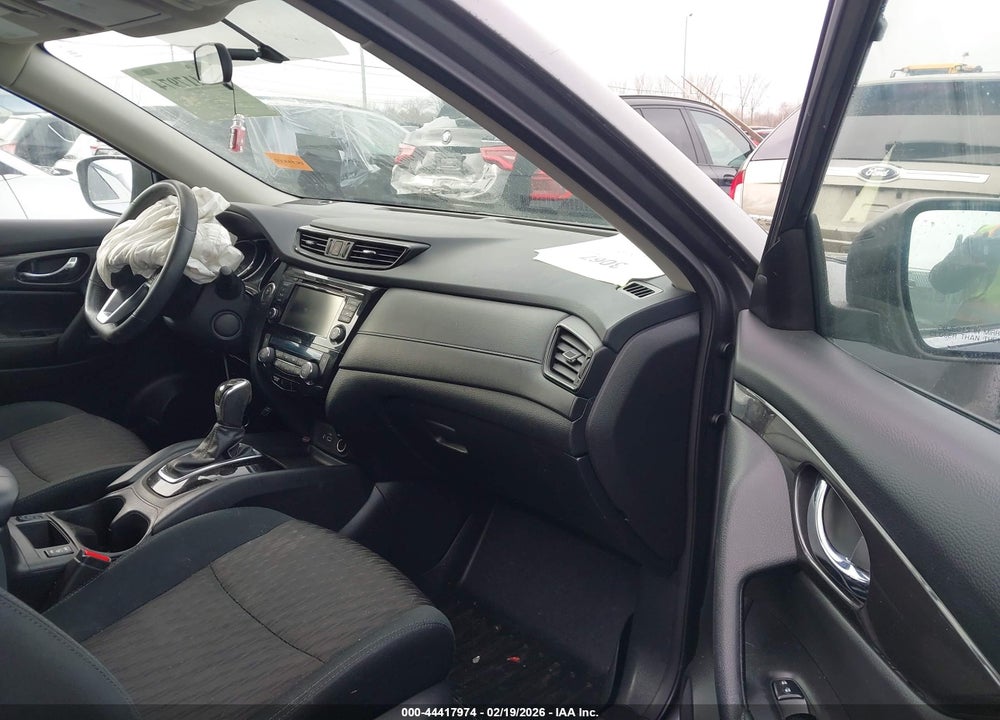 2018 NISSAN ROGUE SV VIN: 5N1AT2MV5JC829994