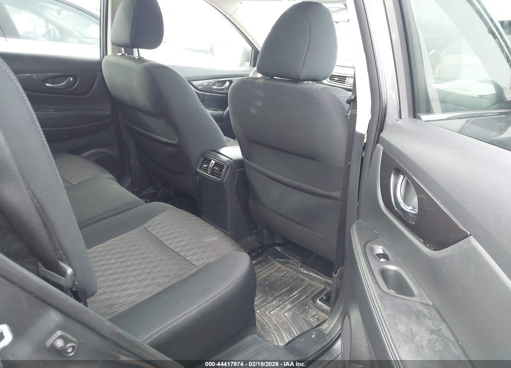 2018 NISSAN ROGUE SV VIN: 5N1AT2MV5JC829994