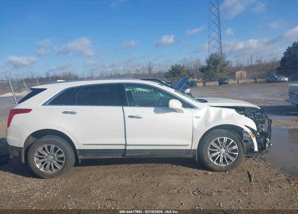 2019 CADILLAC XT5 LUXURY VIN: 1GYKNDRS6KZ270137