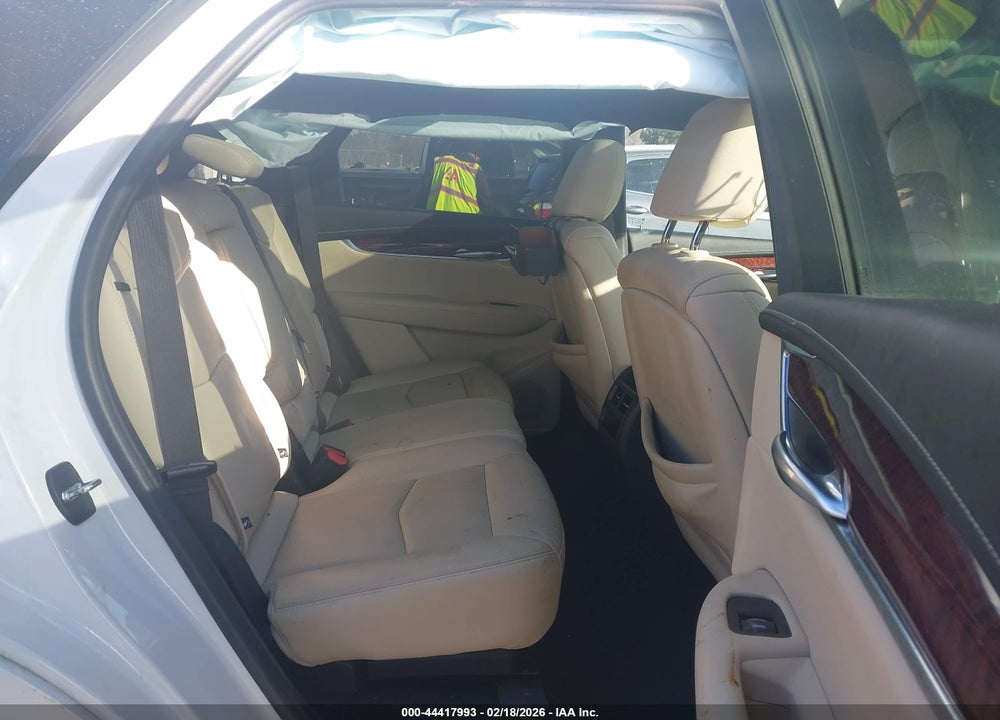 2019 CADILLAC XT5 LUXURY VIN: 1GYKNDRS6KZ270137