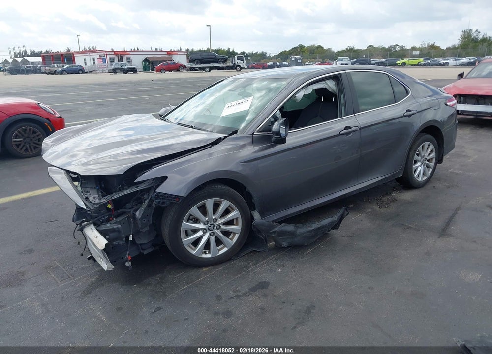 2020 TOYOTA CAMRY LE VIN: 4T1C11AK5LU995805