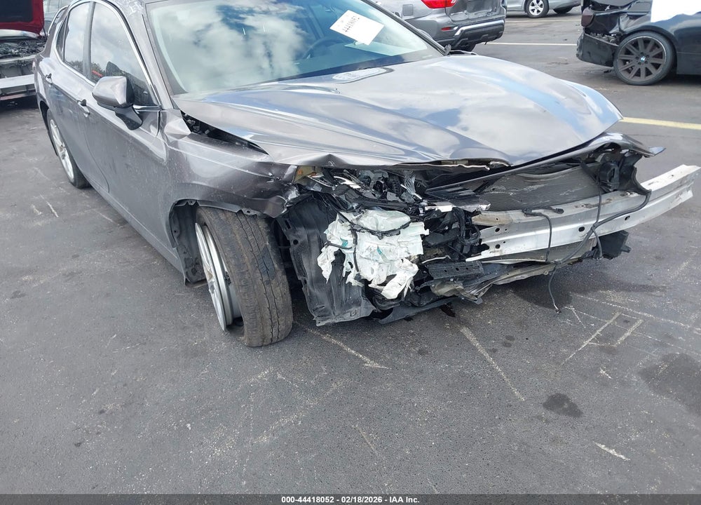 2020 TOYOTA CAMRY LE VIN: 4T1C11AK5LU995805